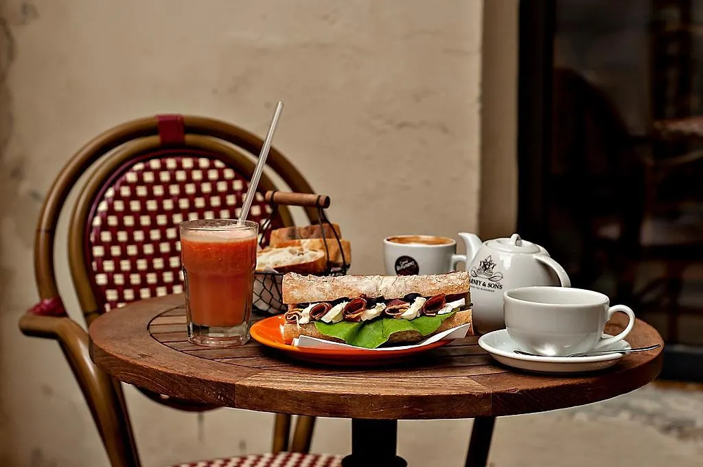 Apple Inn Warsaw