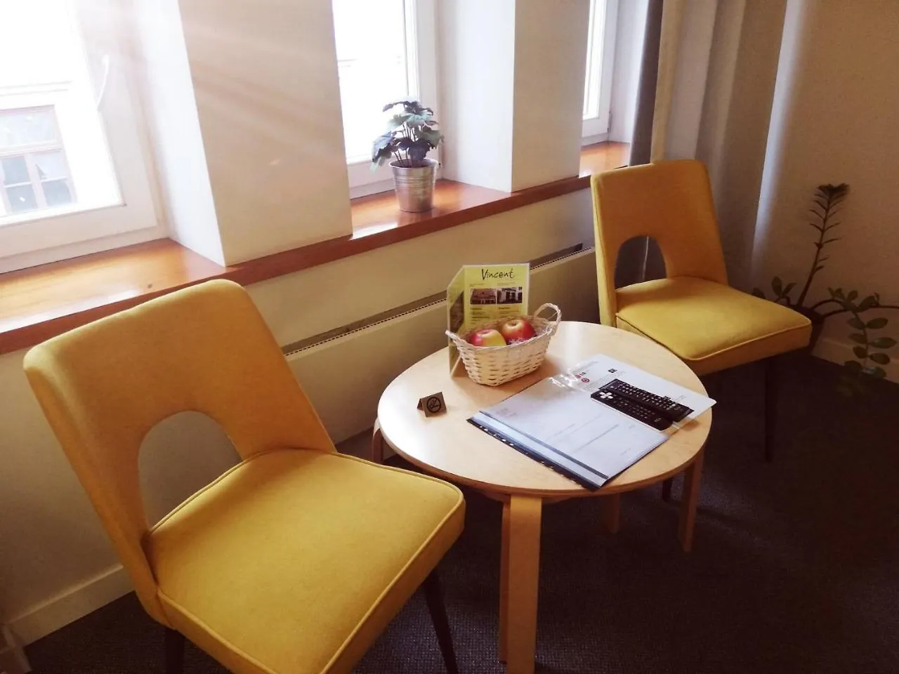 Apple Inn Warsaw Poland